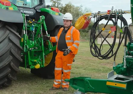 Connecting a Bowser – Tractors