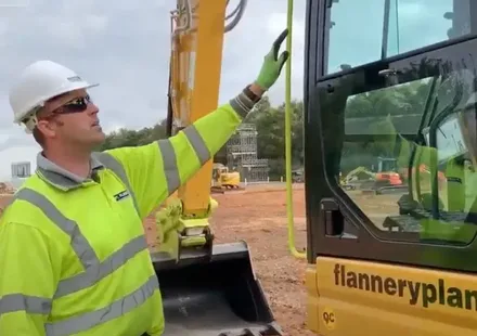 Operator Daily Checks: Excavators